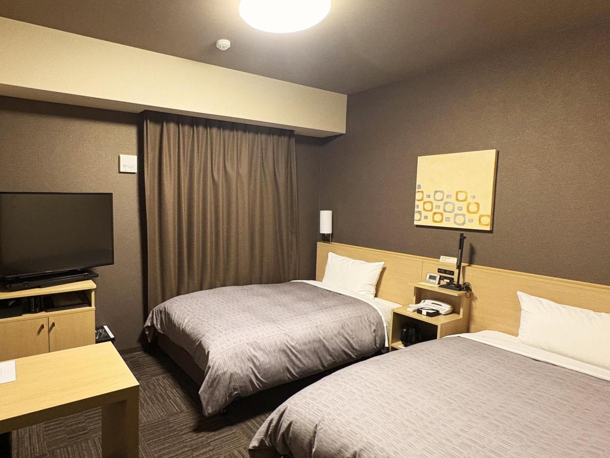 Hotel Route-Inn Utsunomiya Yuinomori -Lightline Yuinomori Nishi Ekimae- Exteriör bild